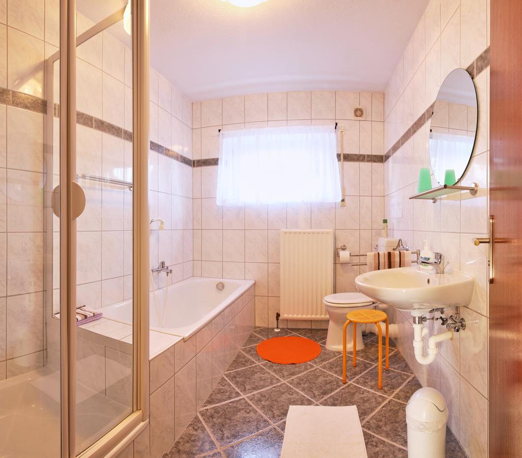 Ferienwohnung Kaiser Wabern Ngoại thất bức ảnh